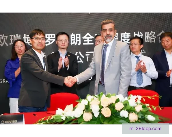 曼联官方宣布与全球智能穿戴设备巨头达成深度战略合作关系