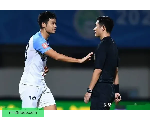 王上源在河南队与国家队双线担纲中场防守与组织核心
